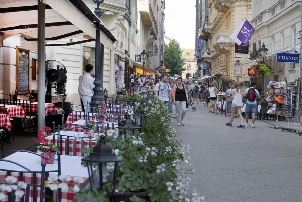 شقة Hungarian Souvenir بودابست المظهر الخارجي الصورة